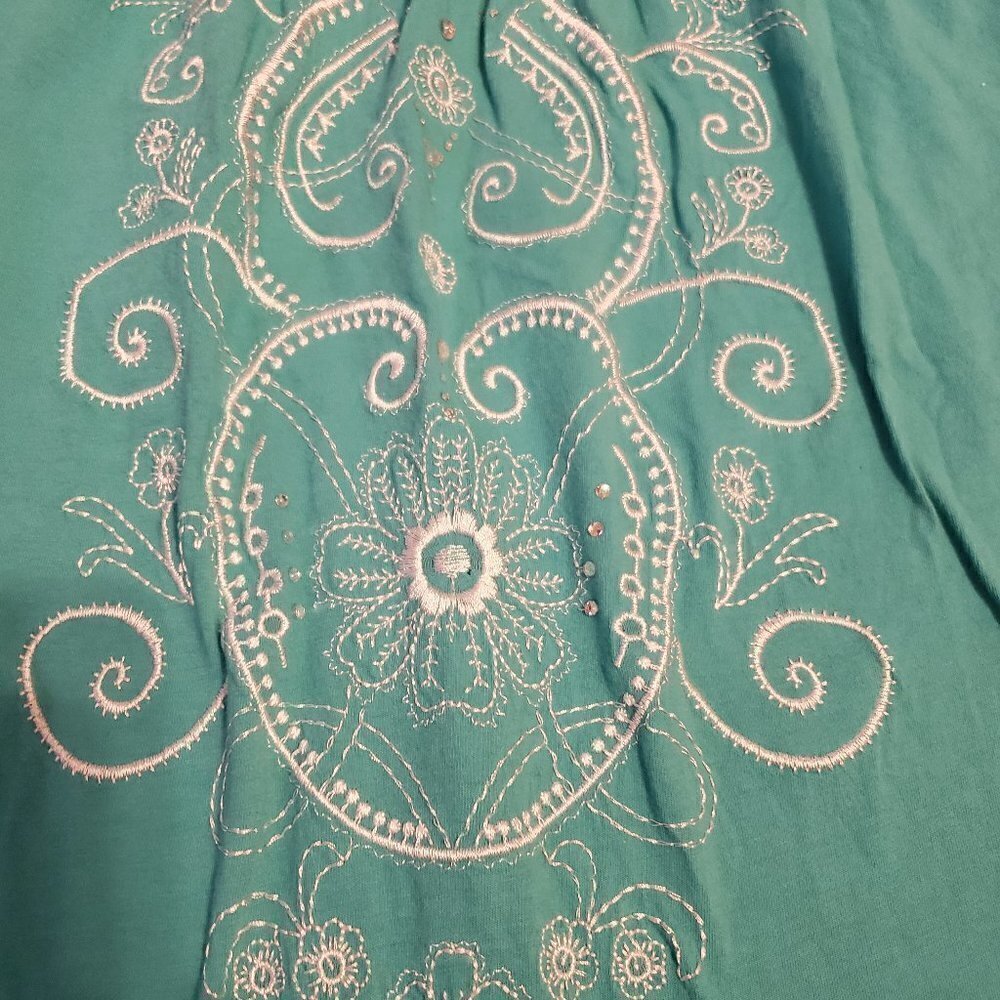 Style & Co Woman's Size Peasant Style Embroidered - Picture 3 of 8